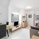 2-bedroom On Cristianos * לוס כריסטיאנוס