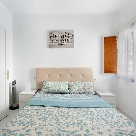 2-bedroom Exclusive Cristianos
