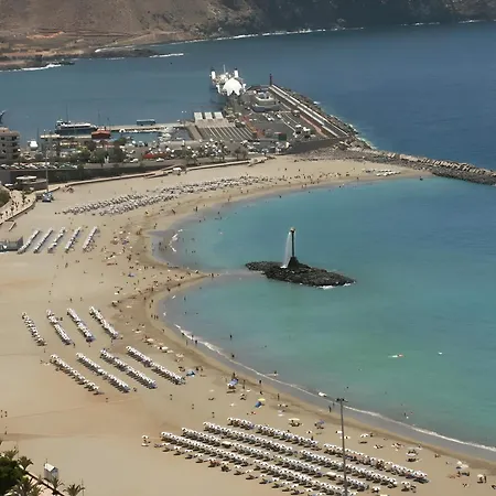 2-bedroom Exclusive Cristianos *