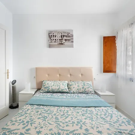 2-bedroom On Cristianos Apartament