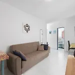 Apartmán 2-bedroom On Cristianos Los Cristianos (Tenerife)